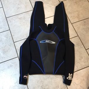 Full body wet suit